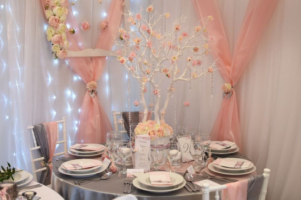 074_eskuvo_kiallitas2019